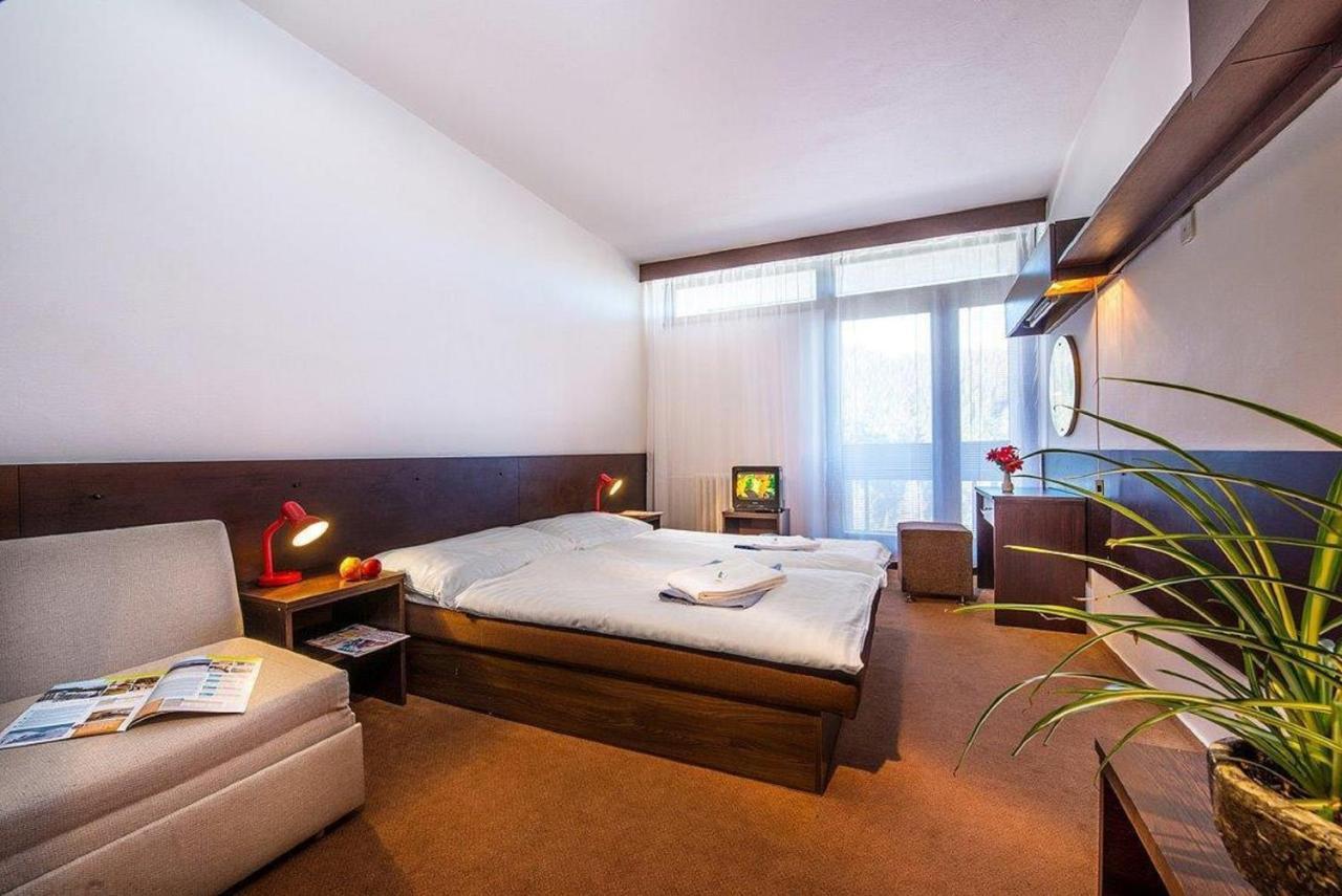 Hotel Sorea Marmot Dubrava Экстерьер фото